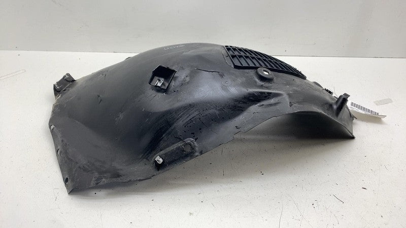 ⭕ 2025 Rivian R1S Front Left Inner Fender Liner Splash Shield Assy PT0