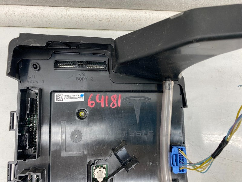 107867300H ⭕ 17-23 Tesla Model 3 Left Low Voltage Body Control Unit Module LH 1078673-00-H