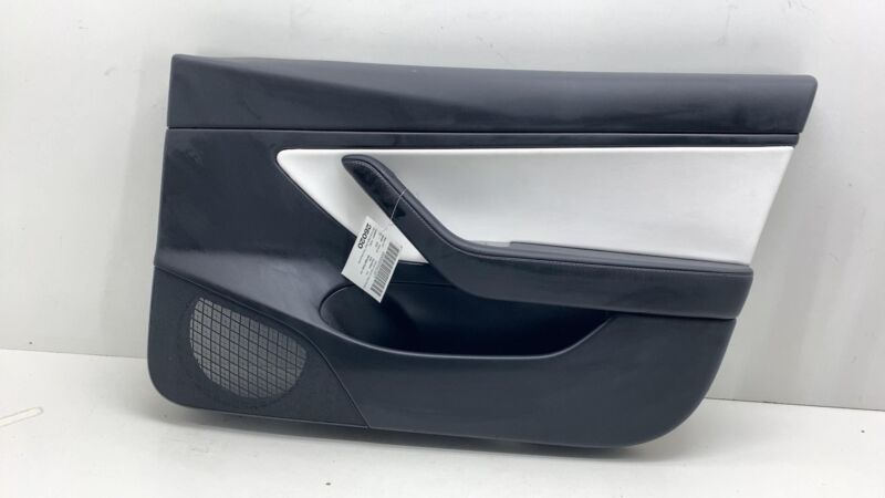 1477304 92 D 2017-2020 Tesla Model 3 Front Passenger Side Interior Door Panel Trim Card Right