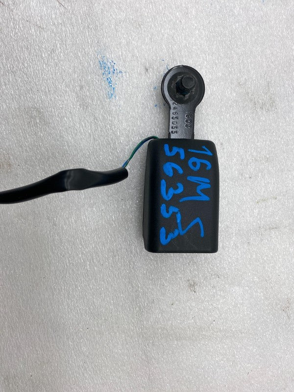 ⭕ 12-20 Tesla Model S Rear 2nd Row Left or Right Seat Belt Buckle 1005