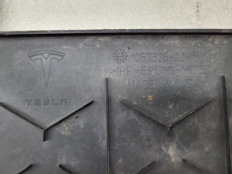 105732600B ⭕ 16-20 Model S Rear Bumper Splash Aero Shield Under Body Diffuser 1057326-00-B