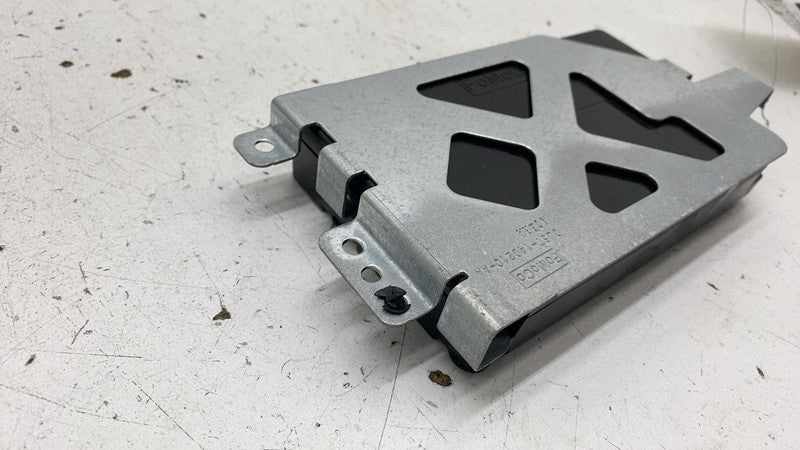 DJ5T14D210AA 2013 2014 2015 2016 2017 2018 Ford C-Max Communication Control Module w/ Bracket