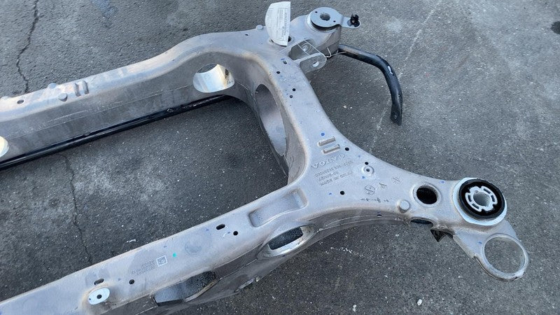 32333923 ⭕ 21-23 Polestar 2 Rear Subframe Cradle Crossmember w/ Stabilizer Bar 32333923