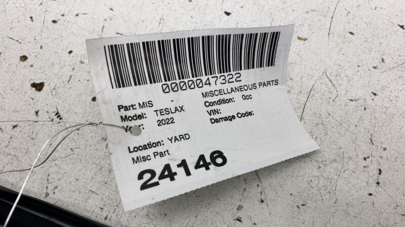 106910400D ⭕ 21-23 Tesla Model X Right B-Pillar Applique Trim Molding & Seal 1614250-00-E