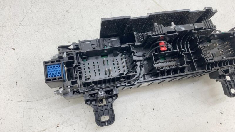 103440600C ⭕16-20 Model S Front Trunk Frunk Engine Bay Under Hood Fuse Box 12V 1034405-00-F