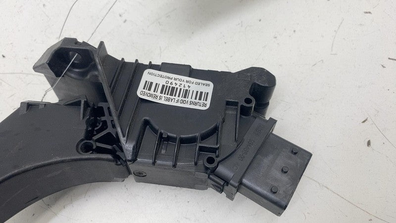 04581677AB ⭕ 2018 2019 2020 Chrysler Pacifica Gas Foot Pedal Accelerator Sensor 04581677AB