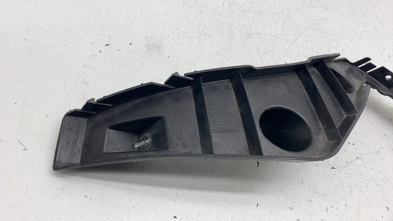 670102577 2017-2020 Maserati Levante Rear Passenger Bumper Support Mount Bracket Right RH