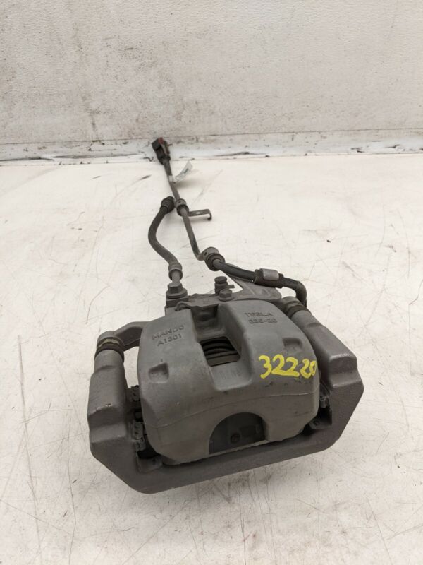 1044624 00 H 2017-2022 Tesla Model 3 Y Rear Passenger Side Brake Caliper Right 104462400H OEM