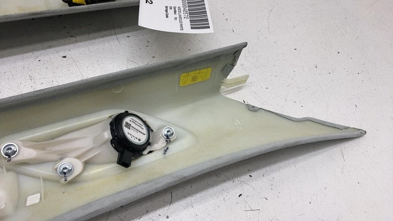 PT00016444B ⭕ 22-24 Rivian R1T Front Left & Right A-Pillar Upper Trim w/ Speaker PT00016444B