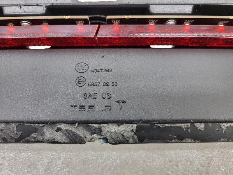 600591700D 2012-2015 Tesla Model S Rear Center High Mounted Stop Light Third 3rd Brake Assy