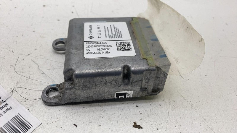 ⭕ 2022 Rivian EDV-700 VAN SRS Safety Restraint Control Module Unit PT0