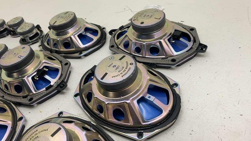 ⭕ 2017-2025 Chrysler Pacifica Front & Rear Left & Right Door Speaker 0