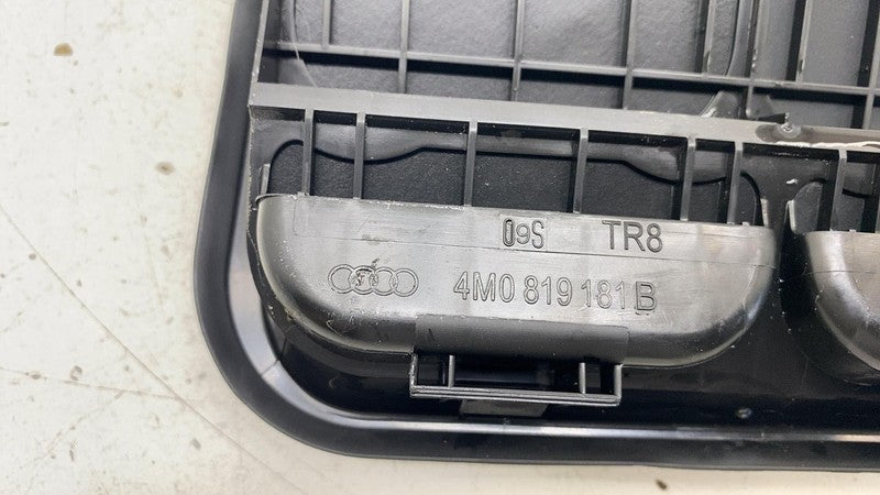 4M0819181B 19-23 E-Tron Rear Left or Right Quarter Panel Pressure Air Vent Grille 4M0819181