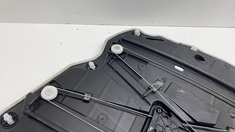 ⭕ 21-24 Ford Mustang Mach-E Front Right Door Window Regulator & Motor w/ Carrier