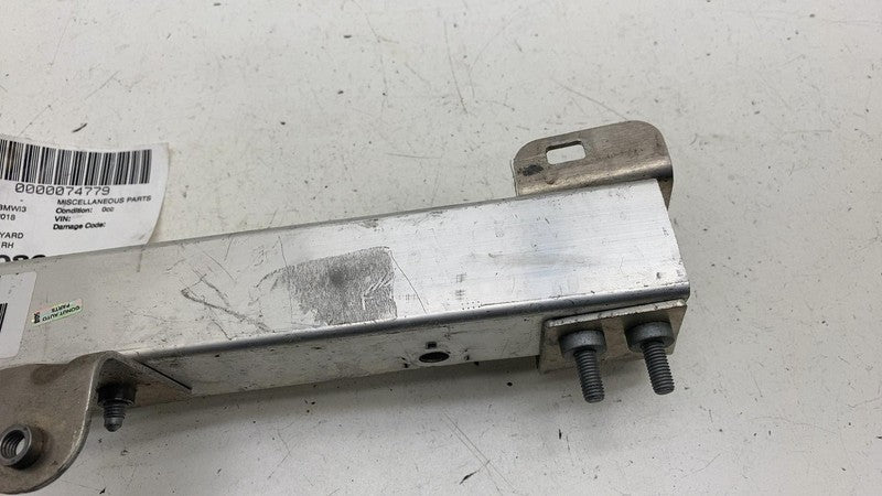 ⭕ 2018 BMW i3 I01 Front Passenger Upper Radiator Support Bracket Right