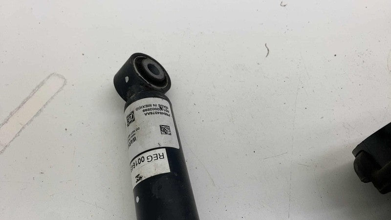 ⭕ 17-25 Chrysler Pacifica Rear Left Spindle Knuckle + Strut + Control