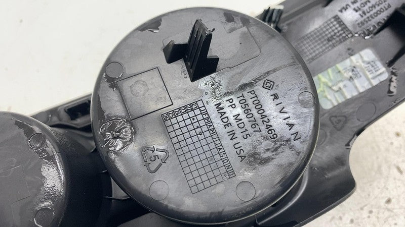 ⭕ 2022 Rivian EDV-700 Amazon Van Cupholder w/ Surround PT00042469 / PT