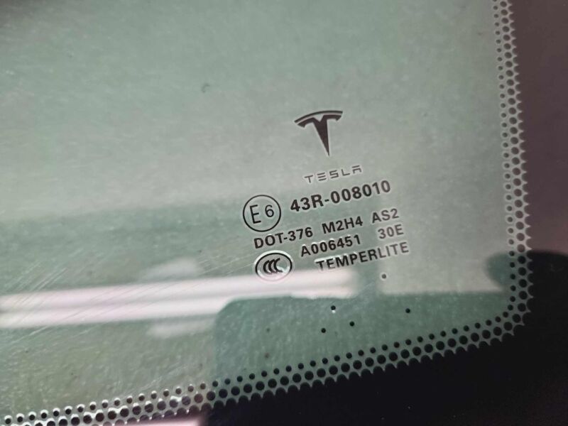 E9 43R-00810 2012-2020 Tesla Model S MS Rear Driver Side Quarter Fixed Glass Left LH Assembly