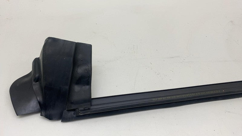 ⭕ 17-23 Model 3 Rear Right Door Window Inner Belt Weatherstrip Seal 10