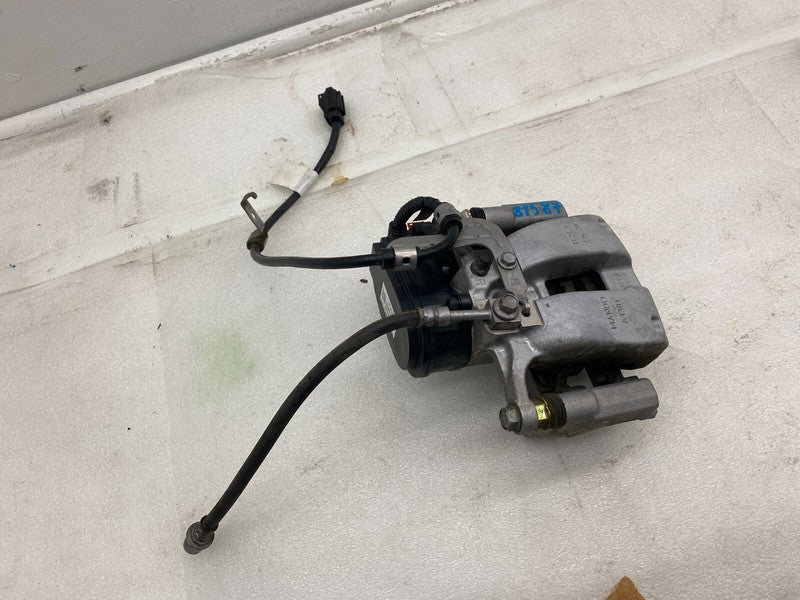 104462400F ⭕ 2017-2025 Tesla Model 3 Rear Right Caliper + Brake Hose Line BASE 1044624-00-F