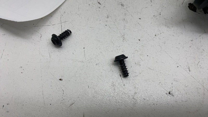 PT00000356L ⭕ 2022-2025 Rivian R1S Frunk Release Control Button Switch OEM PT00000356-L