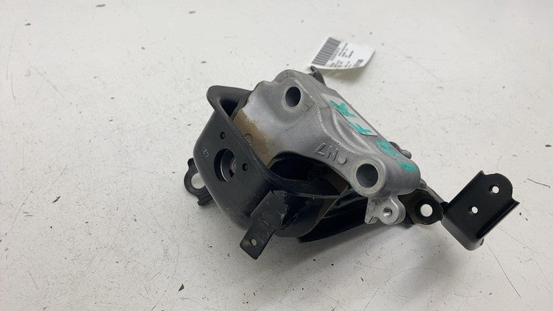 ⭕ 2023-2024 Toyota Prius Passenger Side Engine Motor Mount Bracket Support Right