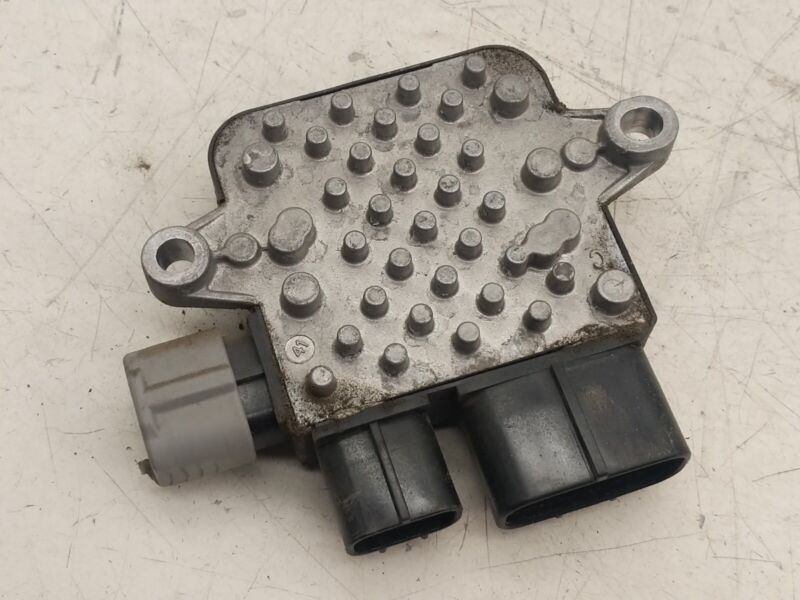 2012-2020 Tesla Model S MS Passenger Side Fan Control Module Right 82821-20280