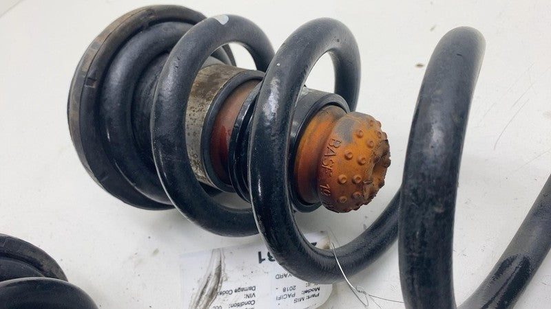 68231026AA ⭕2017-2025 Chrysler Pacifica Rear Left & Right Suspension Coil Spring 68231026AA