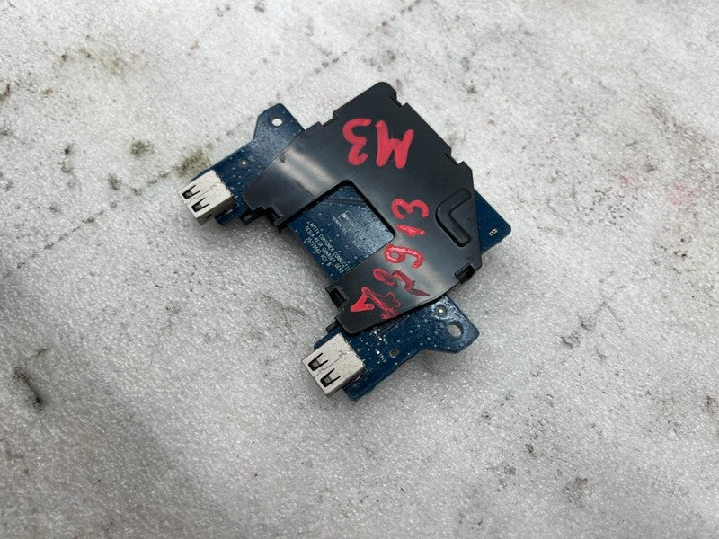 1121700 00 C ⭕ 2017-2023 Tesla Model 3 Rear USB Connector Module Unit Assembly 1121700-00-C