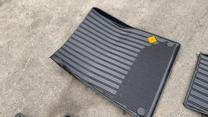 PT00818683-A ⭕ 22-25 Rivian R1S Front & Rear Floor All Weather Carpet Cover Mat PT00818683-A