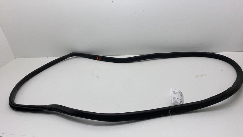 180754600D 2024 Tesla Cybertruck Front Passenger Right Door Seal Gasket Weather Strip OEM