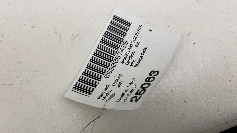 186753920E ⭕ 24-25 Tesla Model 3 Driver Side C-Pillar Upper Trim Cover Left LH 1867539-20-E
