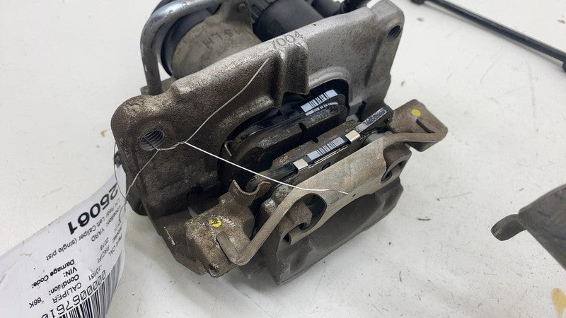 ⭕2017-2024 Chrysler Pacifica Rear Driver Side Left Brake Caliper (Single Piston)