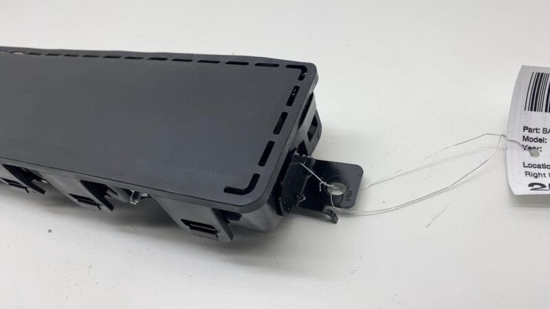 1005260 00 G 2012-2015 Tesla Model S Front Passenger Side Lower Knee Airbag Right RH Assembly