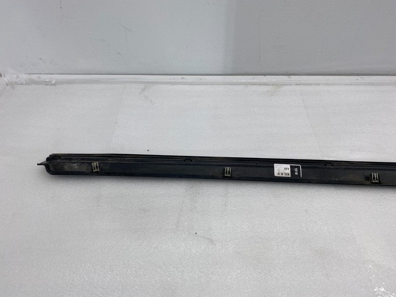 ⭕ 2012-2023 Tesla Model S Right Rocker Panel Scuff Plate Molding w/ Rubber Seal