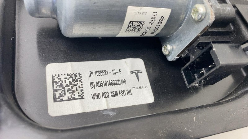 109662110F 2017-2023 Tesla Model 3 Front Passenger Side Door Window Regulator & Motor Right