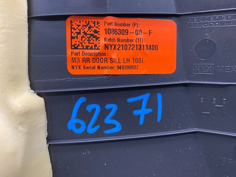 1086307 ⭕2017-2023 Tesla Model 3 Rear Left Door Sill Scuff Plate Trim Panel 1086309-00-F