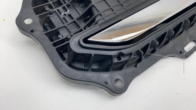 2012-2015 Tesla Model S MS Rear Passenger Side Exterior Door Handle Outer Right