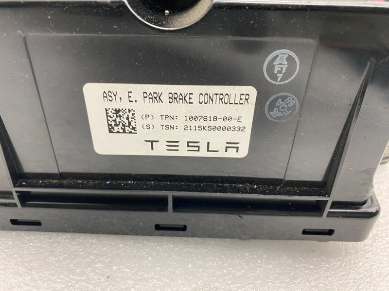 104847600D ⭕ 2016-2020 Model S Power Liftgate + ECU Park Assist + Brake Module 1048476-00-D