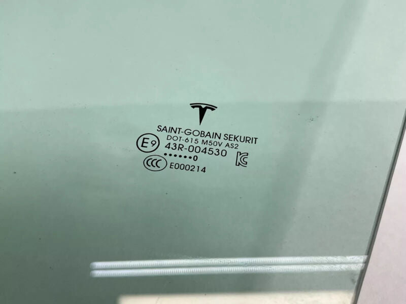 2016-2020 Tesla Model X Front Driver Side Door Window Glass Left OEM 43R-004530