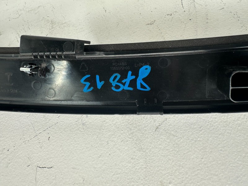 1058417-00 ⭕ 2016-2020 Tesla Model X Rear Side Door Fairing Sill Jam Bracket Left 1058417