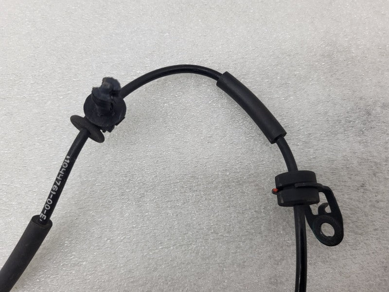 104476100E ⭕17-24 Model 3 Front Left or Right Anti-Lock ABS Wheel Speed Sensor 1044761-00-E