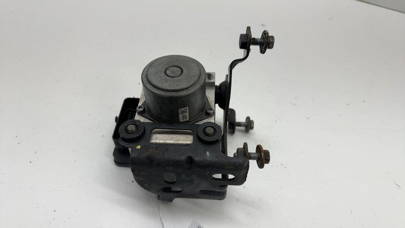 23388991 ⭕16-18 Chevrolet Silverado 1500 ABS Anti Lock Brake Pump Control Module 23388991