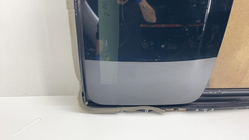 2017-2023 BMW 530e G30 Sun Roof Sunroof Moonroof Track Frame w/ Moving