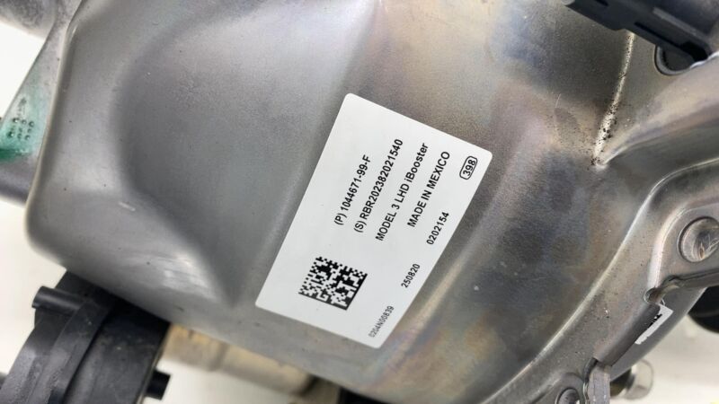 1044671 99 F 2017-2023 Tesla Model 3 iBooster Power Brake Booster Master Cylinder & Reservoir