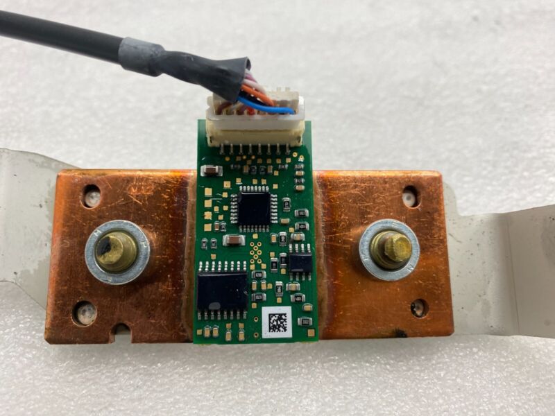 104813600B ⭕ 16-20 Model S X High Voltage Battery Shunt Conductor w/ Bracket 1048136-00-B