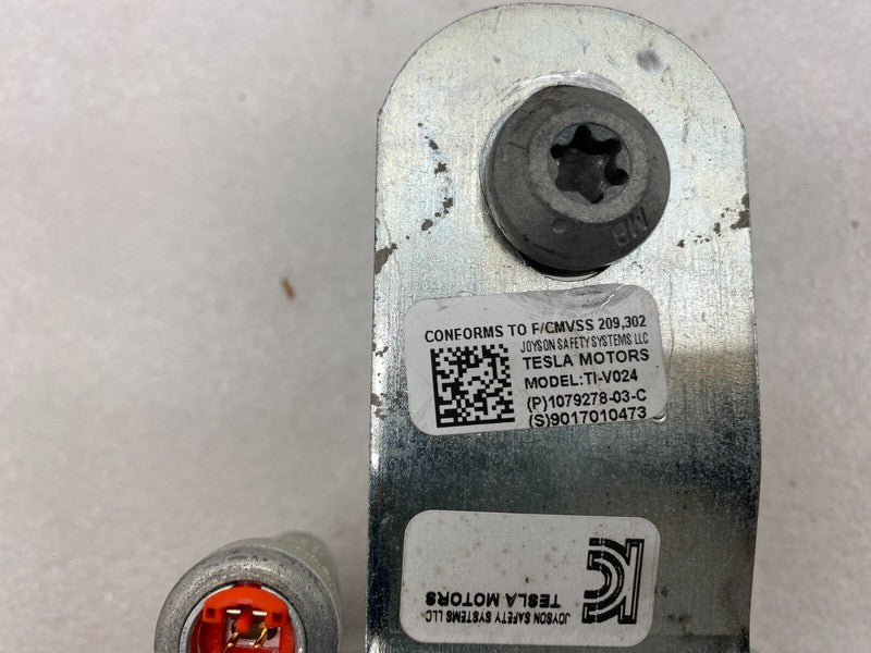 ⭕ 2016-2020 Tesla Model S Front Right 1st Row Seat Belt & Retractor 10