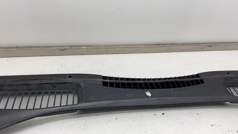 2013-2018 Ford C-Max Front Windshield Wiper Cowl Vent Trim Panel Cover