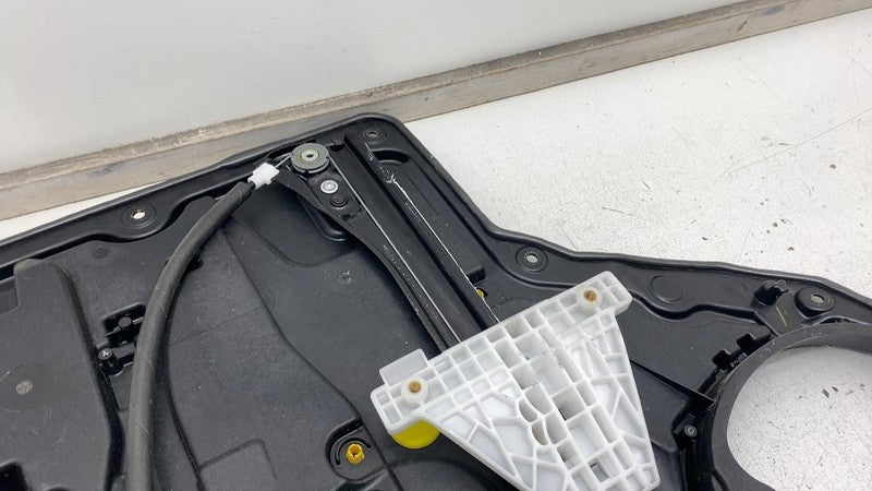 3043242F ⭕ 17-24 Chrysler Pacifica Rear Left Door Window Regulator with Carrier 3043242F