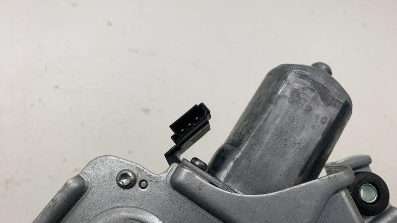 68233454AA ⭕ 17-23 Chrysler Pacifica Rear Windshield Tailgate Window Wiper Motor 68233454AA